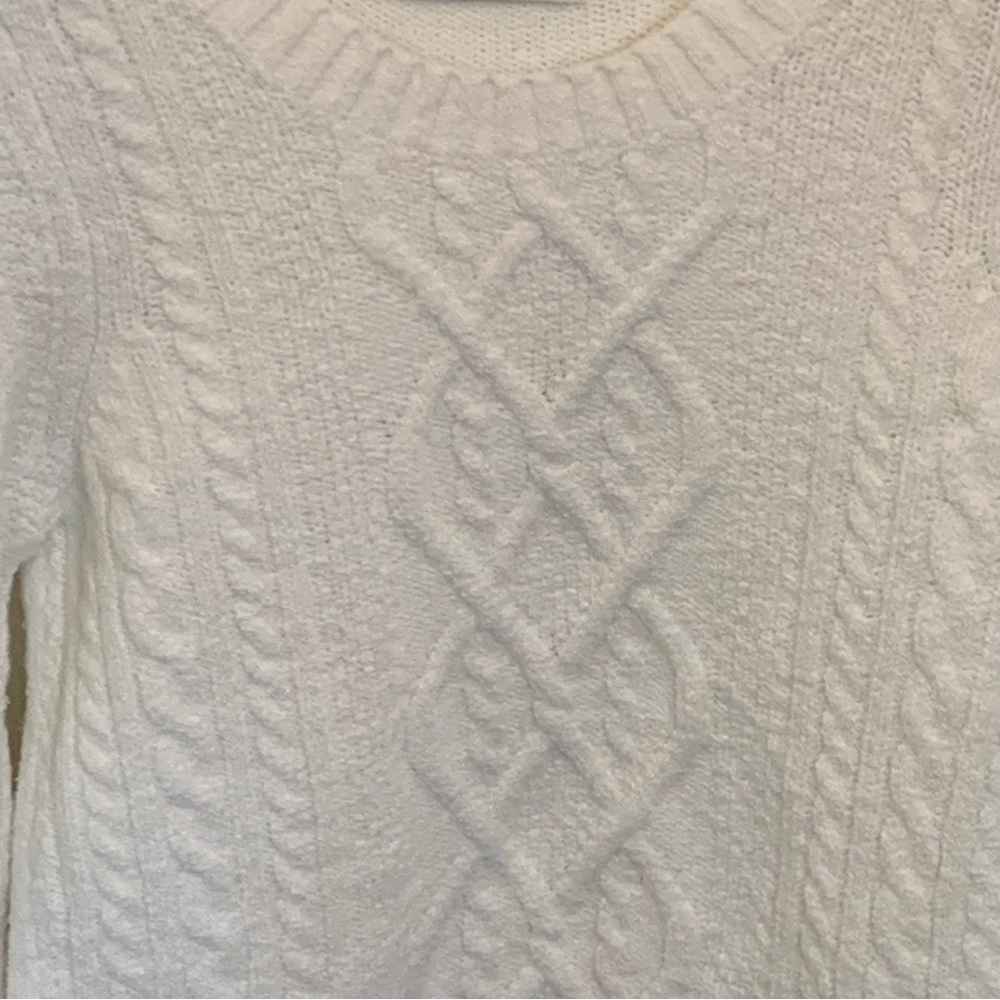 Abercrombie & Fitch Chunky Knit Sweater - Picture 2 of 10